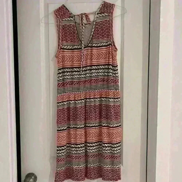 Loft Shoulder Dress - Picture 2 of 4